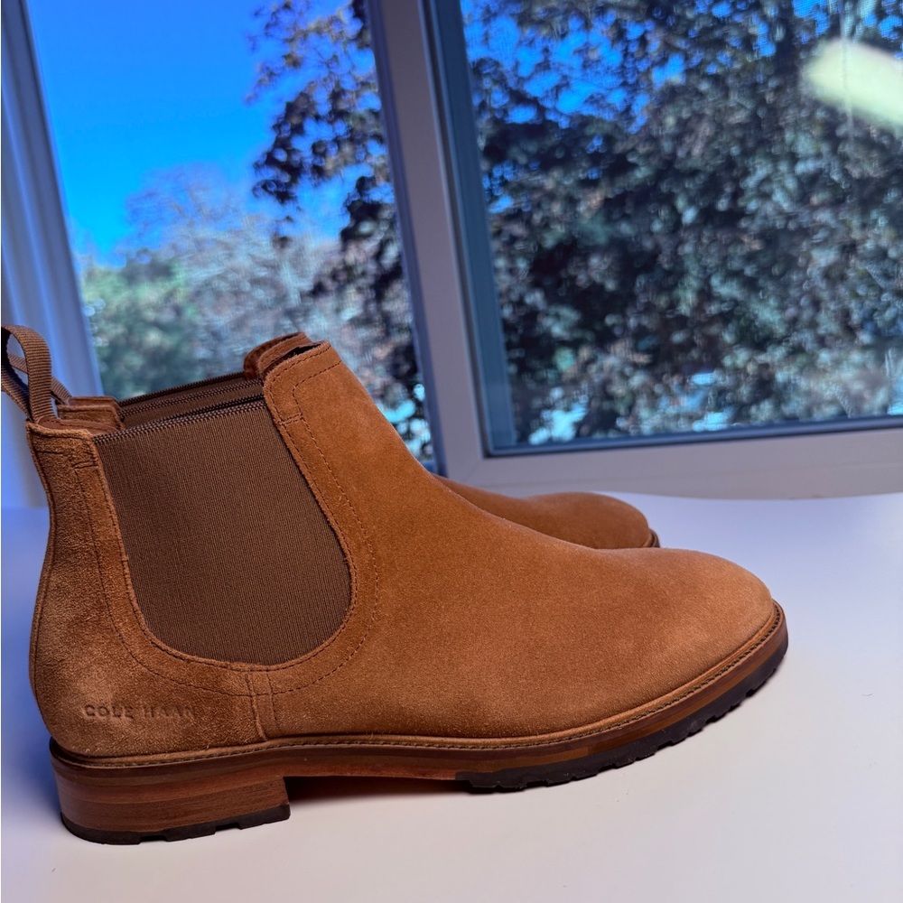 COLE HAAN MENS TAN SUEDE BERKSHIRE LUG CHELSEA BOOTS SIZE 8 MEDIUM - Picture 10 of 16